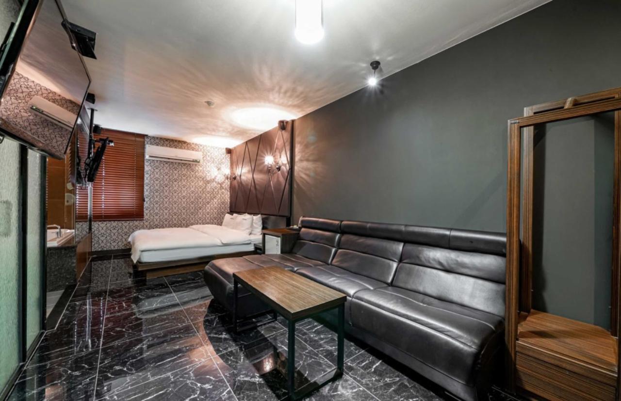 בוסאן Haeundae Gary Cooper Hotel מראה חיצוני תמונה