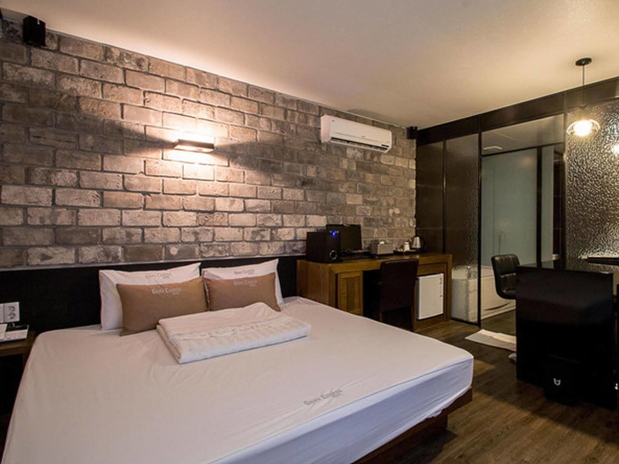 בוסאן Haeundae Gary Cooper Hotel מראה חיצוני תמונה